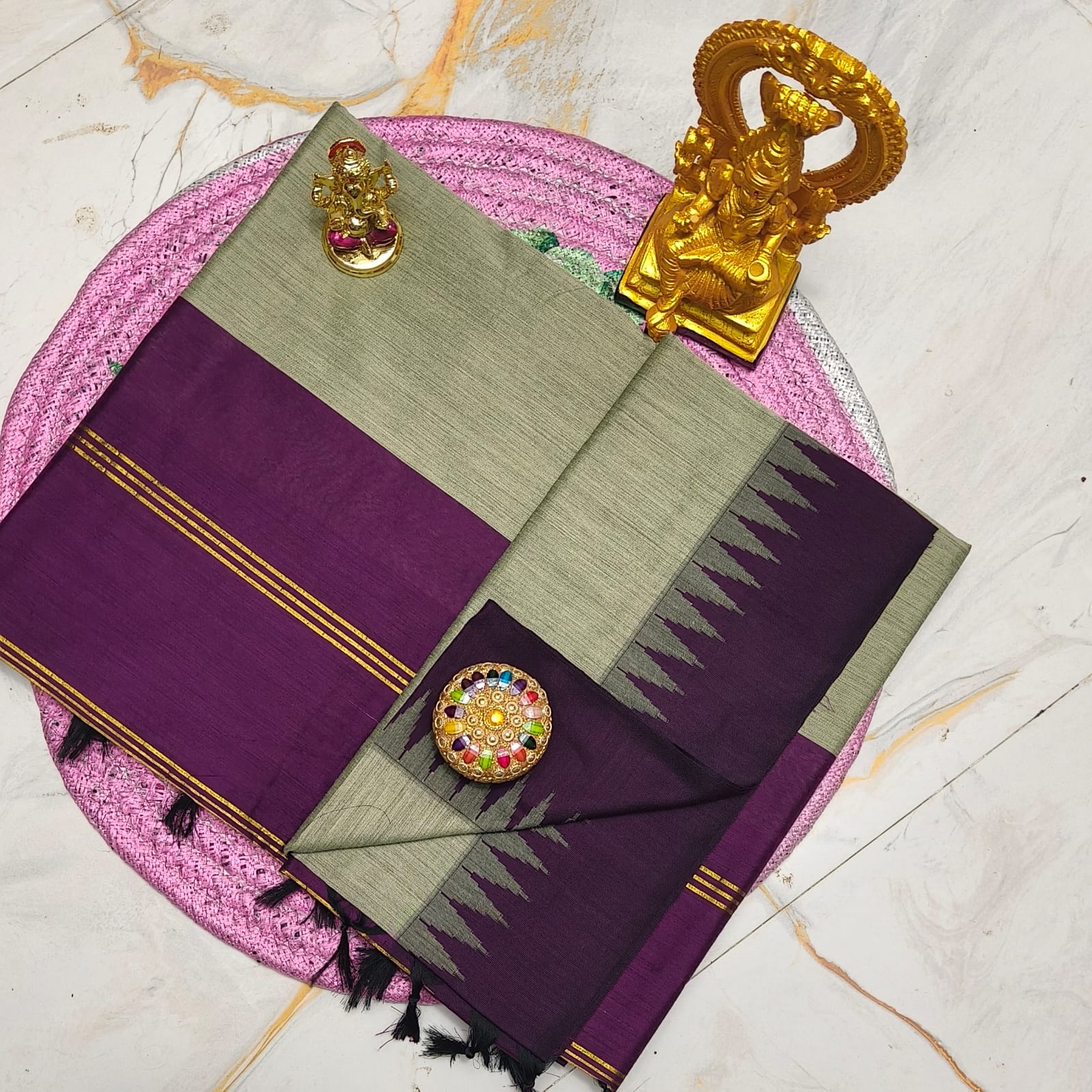 Plain Kalyani Cotton Saree with Contrast Temple Border